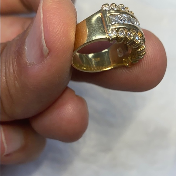 18K Solid Gold Diamonds wedding Ring - Picture 3 of 7